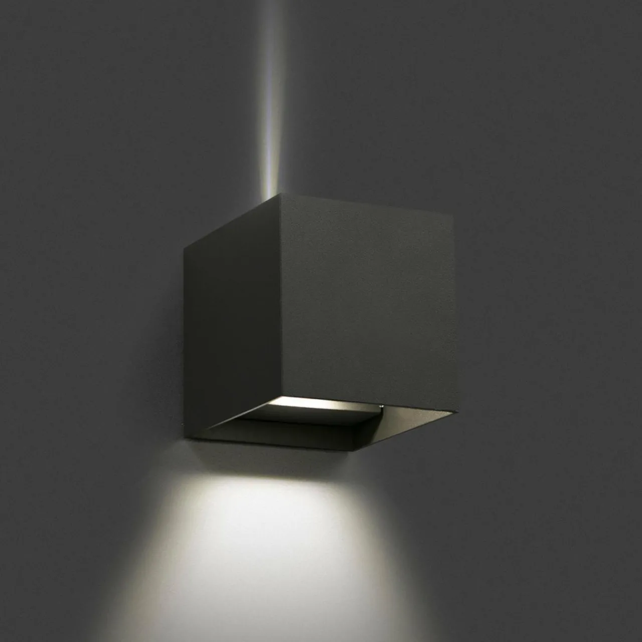 applique_dextrieur_led_olan_gris_fonc_2.webp Sale Applique d'extérieur LED Olan, gris foncé Éclairage Extérieur Professionnel