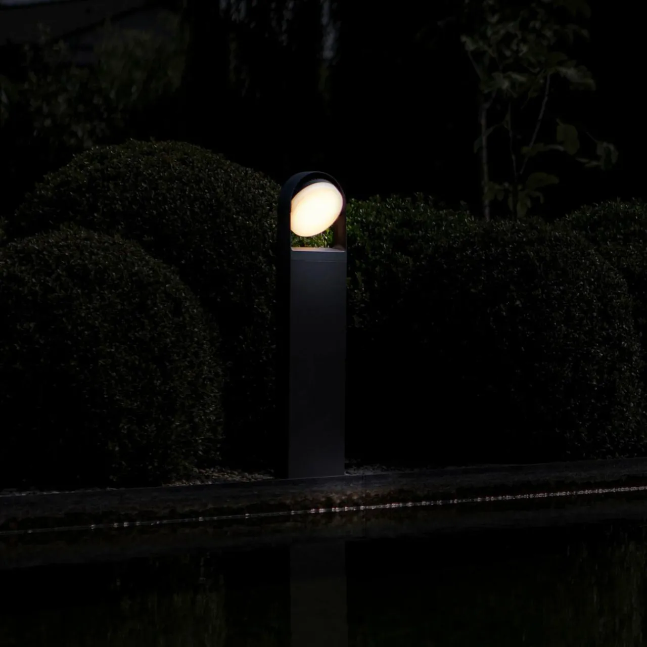borne_lumineuse_led_fele_anthracite_pivotante_3.webp Cheap Borne lumineuse LED Fele anthracite, pivotante Éclairage Extérieur Professionnel