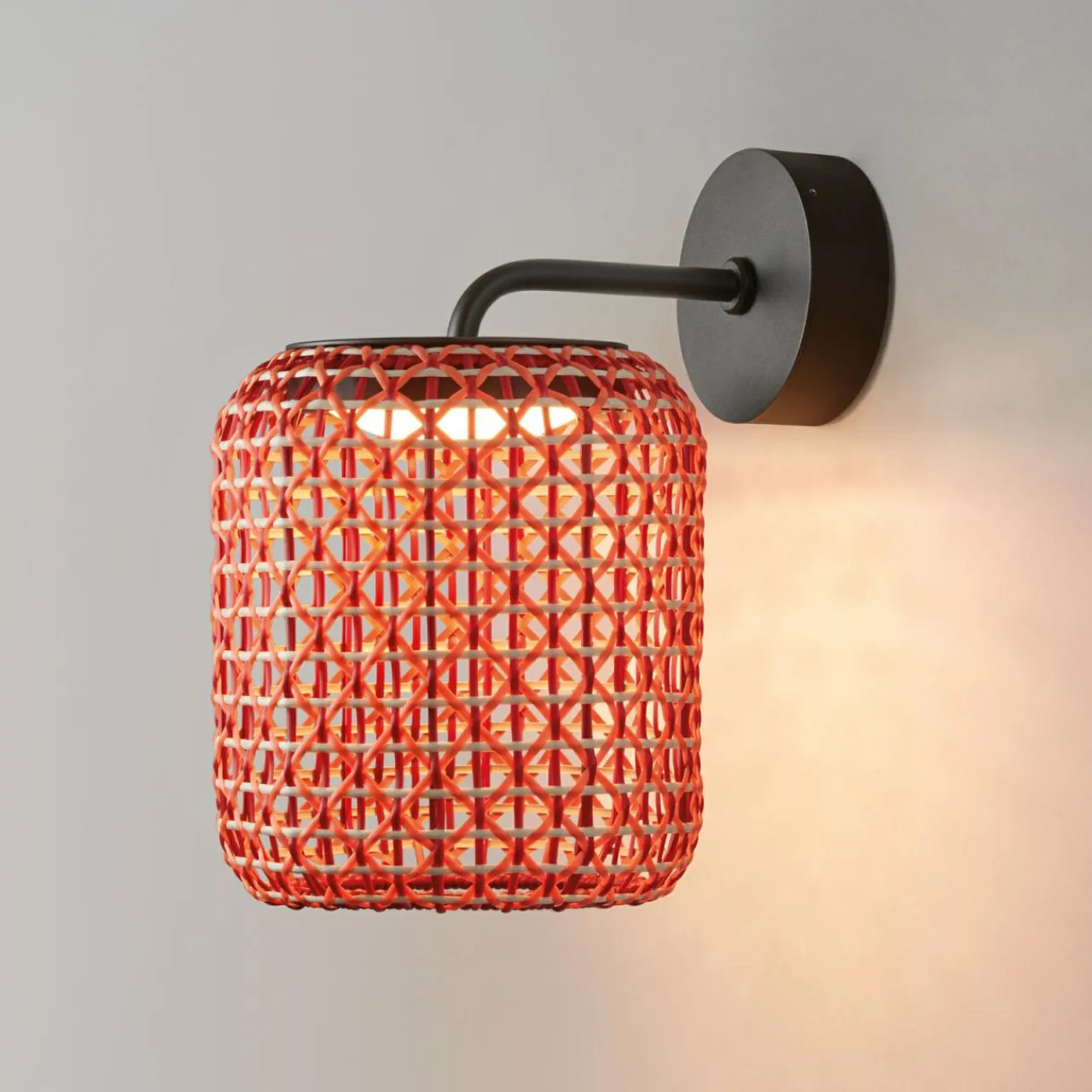 bover_nans_a_applique_dextrieur_led_rouge___cm_1.webp Store Nans A Applique d'extérieur LED, rouge, Ø 21,6 cm Éclairage Extérieur Professionnel