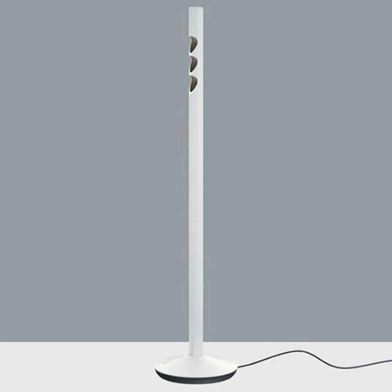 erco_lucy_lampe__poser_led__pied_blanc__2.webp Clearance Lucy lampe à poser LED à pied, blanc 930 Éclairage De Bureau