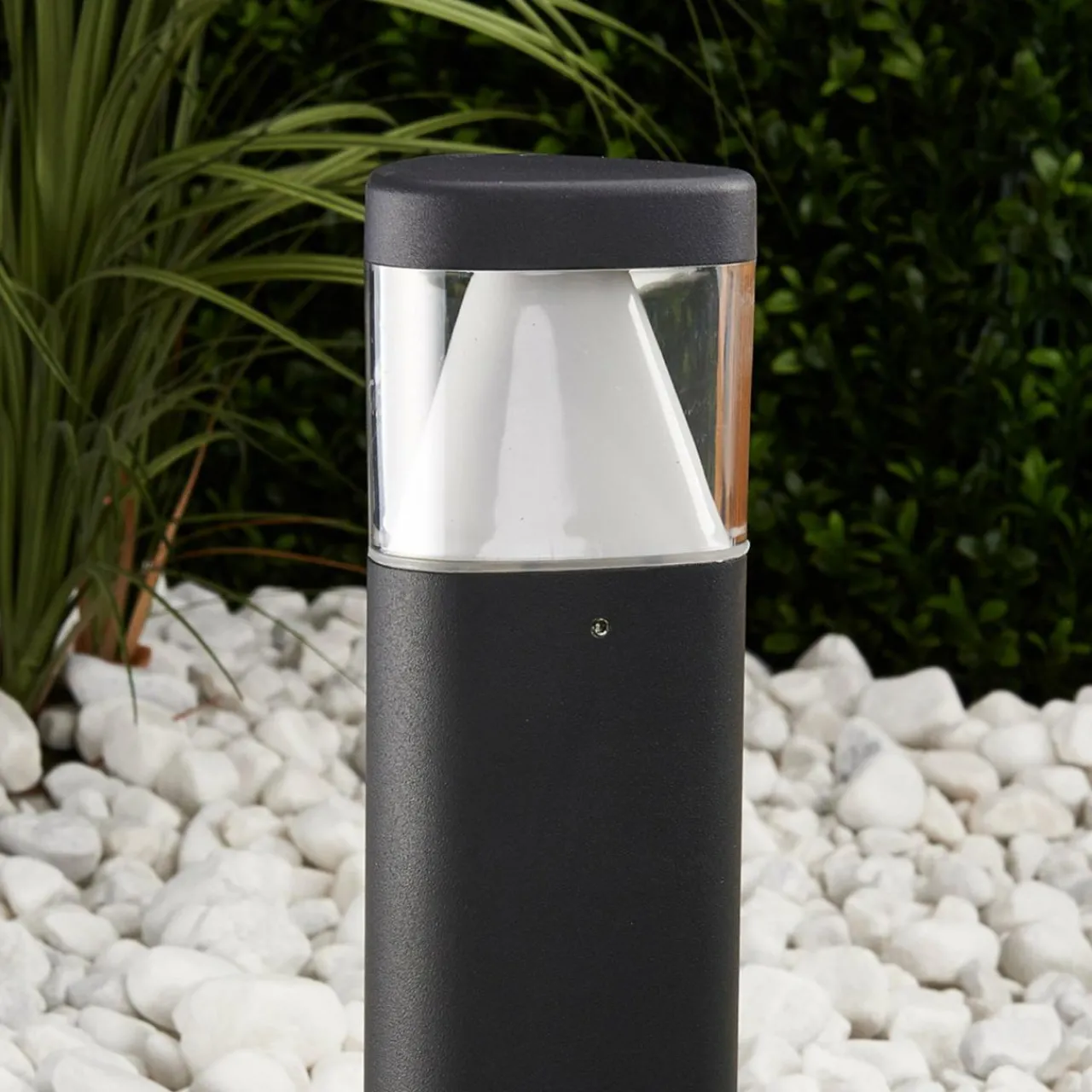 luminaire_pour_socle_led_milou_gris_fonc_1.webp Store Luminaire pour socle LED Milou gris foncé Éclairage Extérieur Professionnel