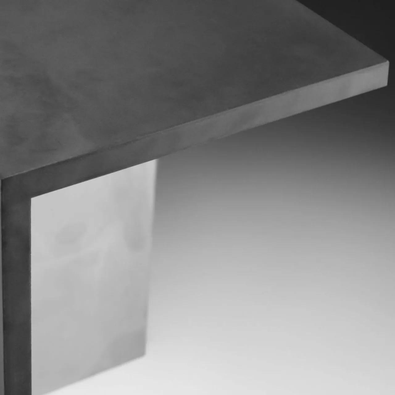 vibia_empty__lampe_dextrieur_en_bton_cm_1.webp Store Empty 4136 lampe d’extérieur en béton, 55 cm Éclairage Extérieur Professionnel